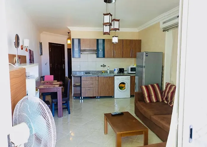 Shark's Bay Oasis 2 Bedrooms With Private Free * Charm el-Cheikh