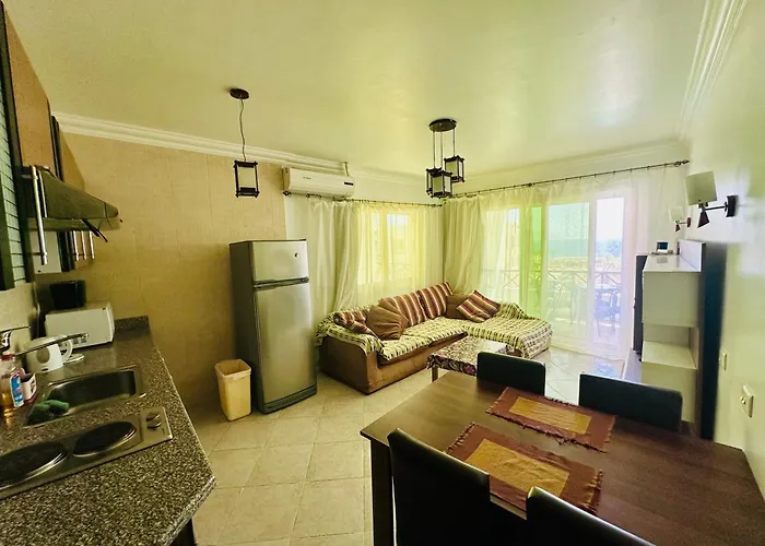 Shark's Bay Oasis 2 Bedrooms With Private Free * Charm el-Cheikh
